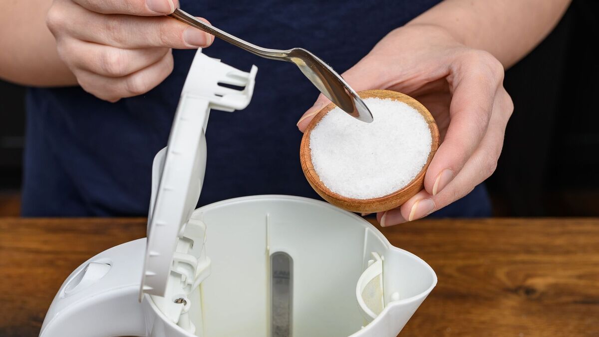 how to get limescale out of kettle