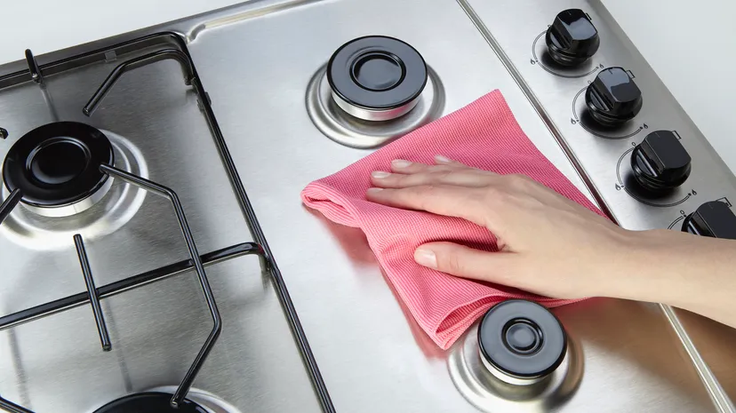 how to clean stainless stovetop